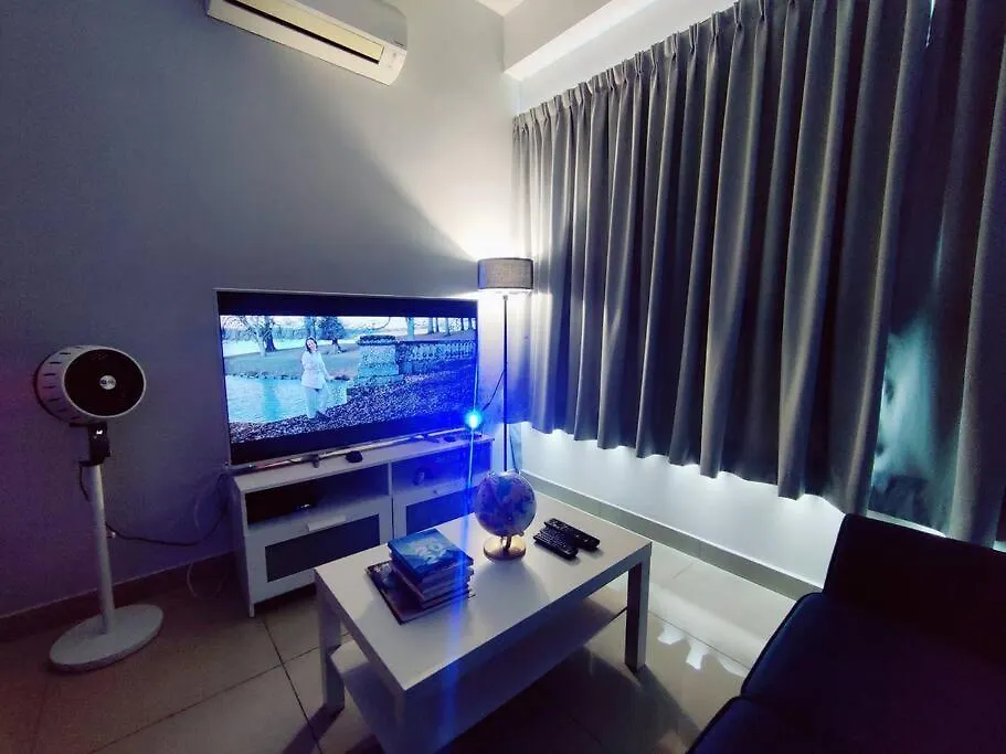 Private Lift With Kl View Netflix 500Mbps Internet Cozy Space And Privacy 1Bedroom 2 Beds 1 Bathroom Kuala Lumpur Appartamento