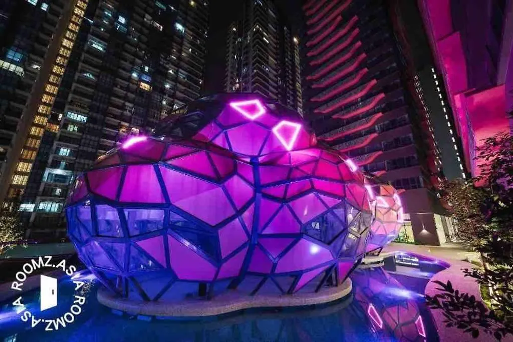 Private Lift With Kl View Netflix 500Mbps Internet Cozy Space And Privacy 1Bedroom 2 Beds 1 Bathroom Kuala Lumpur