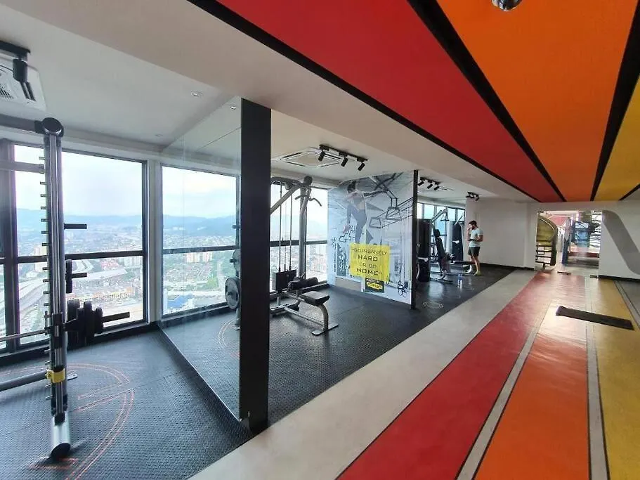 Private Lift With Kl View Netflix 500Mbps Internet Cozy Space And Privacy 1Bedroom 2 Beds 1 Bathroom Kuala Lumpur Appartamento